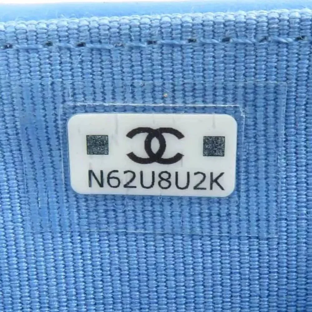 Auth CHANEL Matelasse Trifold Wallet Blue Leather/Silvertone